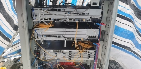 華為SPN承載解決方案助中國移動開通珠峰6500米5G基礎電信業(yè)務